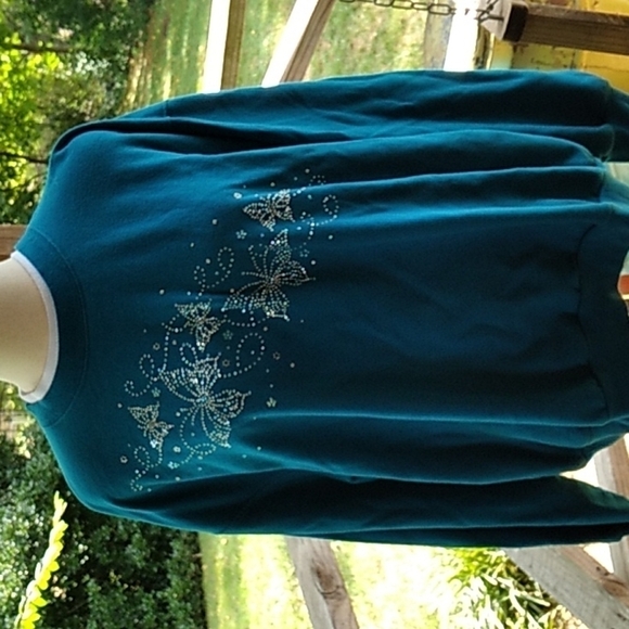 Decorated Originals 2x sequins butterflies 🦋 sweatshirt - Picture 1 of 3